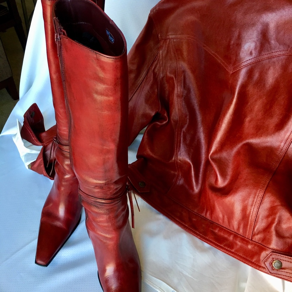 Women’s Leather Jacket. - Picture 5 of 8